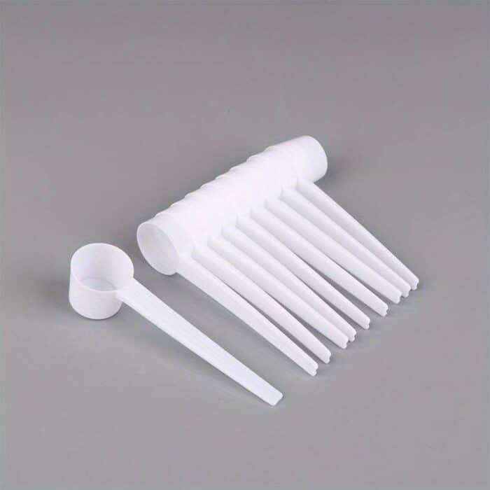 bila plastova 5g odmerka